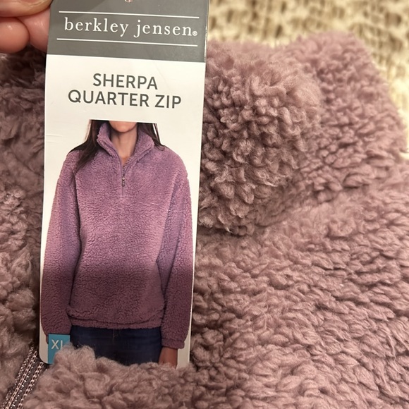 NWT women’s XL Sherpa Quarter Zip by berkley jensen ( BJs Wholesale Club) - Picture 2 of 4